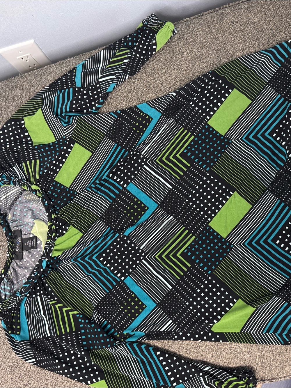 Style & Co. Black, Green and Teal Geometric Long Sleeve Dress